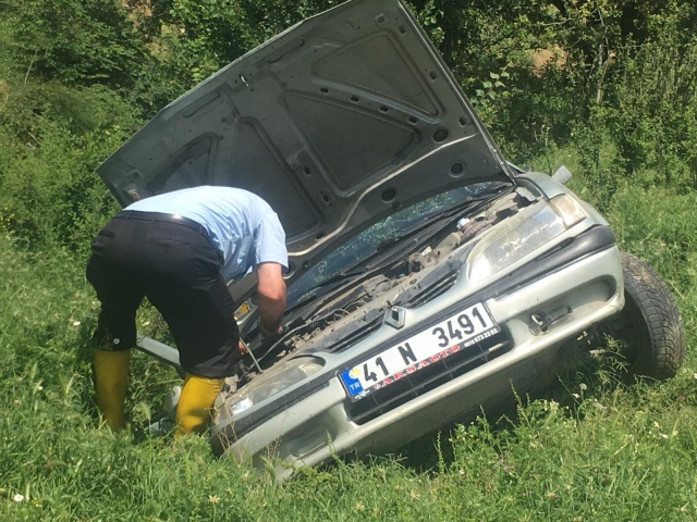 Boyabat'ta Araç Uçuruma Yuvarlandı 2 Ağır 7 Yaralı !