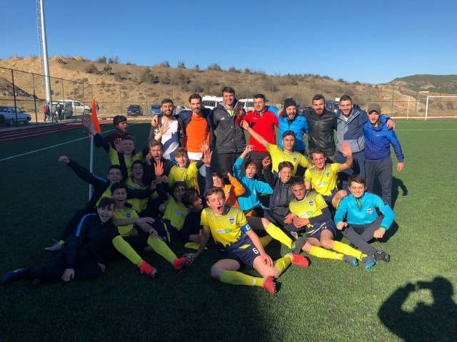 Boyabat 1868 Sinop Futboluna Renk Kattı...
