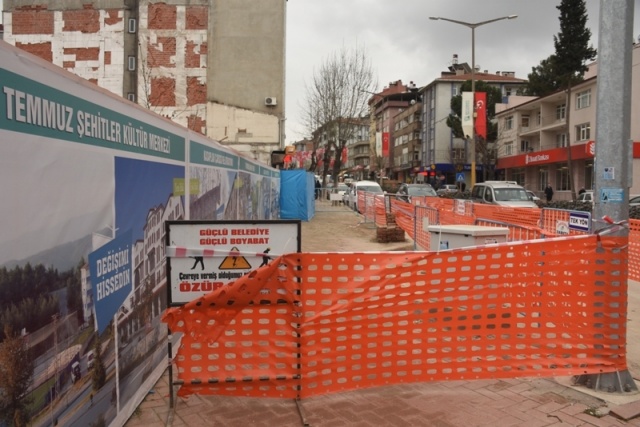 Boyabat Meydan İnşaatında Büyük Tehlike !
