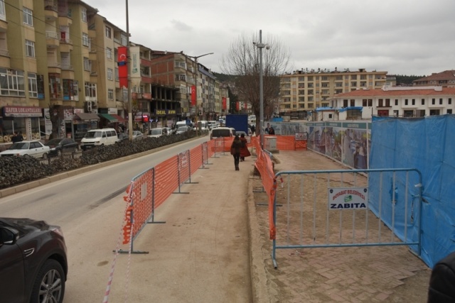 Boyabat Meydan İnşaatında Büyük Tehlike !