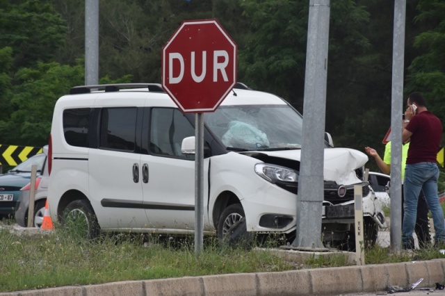 Boyabat Bölge Trafik Önünde Trafik Kazası
