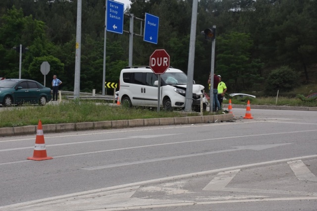 Boyabat Bölge Trafik Önünde Trafik Kazası