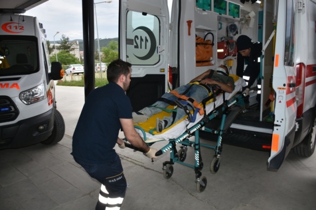 Boyabat Bölge Trafik Önünde Trafik Kazası