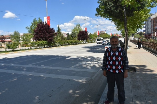 Boyabat Kalebağı mesire alanı güzergahında yürüyüş yapan vatandaşlar için bir gün önceden dezenfekte işlemleri yapıldığı öğrendildi.