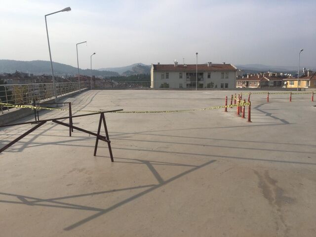 Boyabat Devlet Hastanesi Otoparkı Alarm Veriyor !