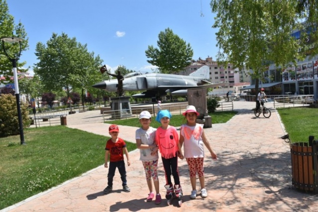 Çocuklar 40 gün sonra Boyabat sokaklarında