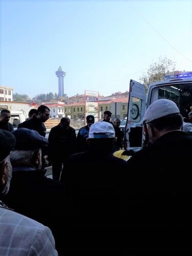 Boyabat'ta Yaşlı Adama Araba Çarptı !