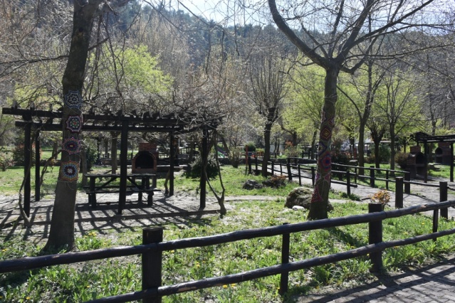 Boyabat'ta sokaklar bomboş kaldı