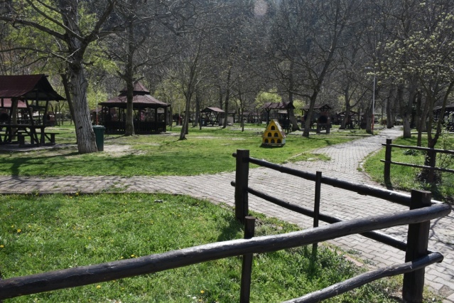 Boyabat'ta sokaklar bomboş kaldı