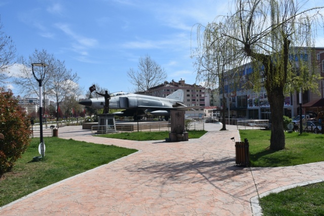 Boyabat'ta sokaklar bomboş kaldı
