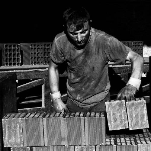 Boyabat Tuğla Fabrikaları çalışan işçiler