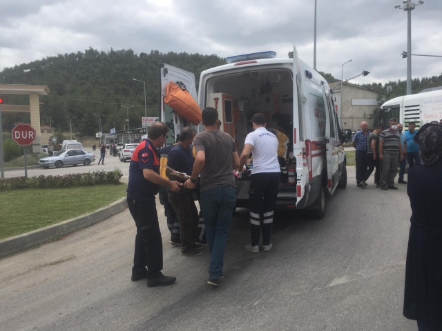 Boyabat Sanayi Kavşağında Trafik Kazası !