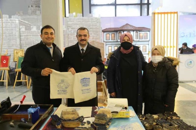 Ankara'da Boyabat standına büyük ilgi