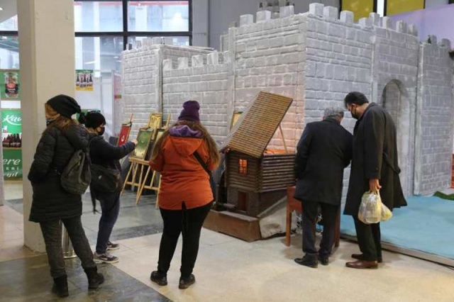 Ansidef tarafından organize edilen ve  Sinop&#039;un tanıtımı amacıyla düzenlenen organizasyonda Boyabat standı büyük ilgi gördü.

Ankara Sinoplu Dernekler Federasyonu ( Ansidef ) tarafından organize edilen 20 - 23 Ocak tarihleri arasında Ankara  Anfa Kongre ve Fuar Merkezi&#039;nde gerçekleştirilen tanıtım günlerinde Boyabat standı büyük ilgi gördü. Açılış günü itibariyle ziyaretçiler Boyabat&#039;ın tarihi ve kültürel mirasını görme,  yöresel lezzetlerinden keşkek ve boyabat pilavını tatma fırsatı buldular.

Tanıtım günlerine Sinop Protokolü tam kadro katıldı.

-Boyabat Sesi