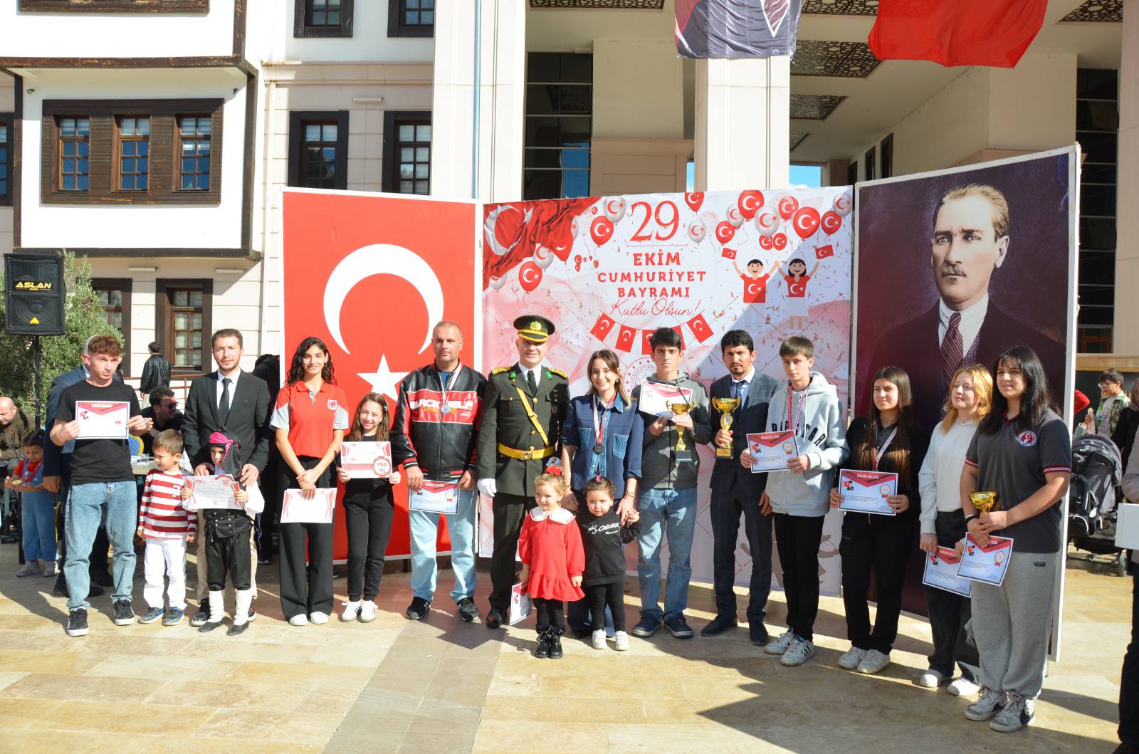 571237018 1578444846487815 3162370302503642645 N