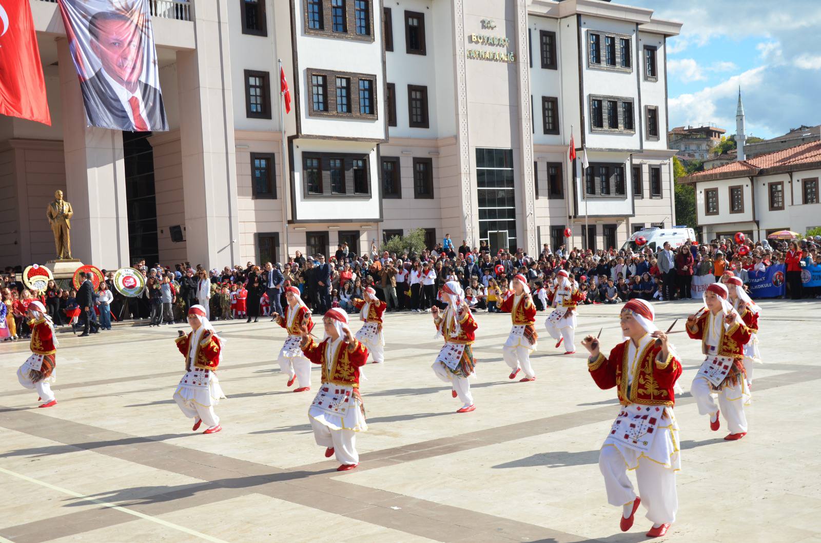 572070837 1578441459821487 4612560455235872194 N