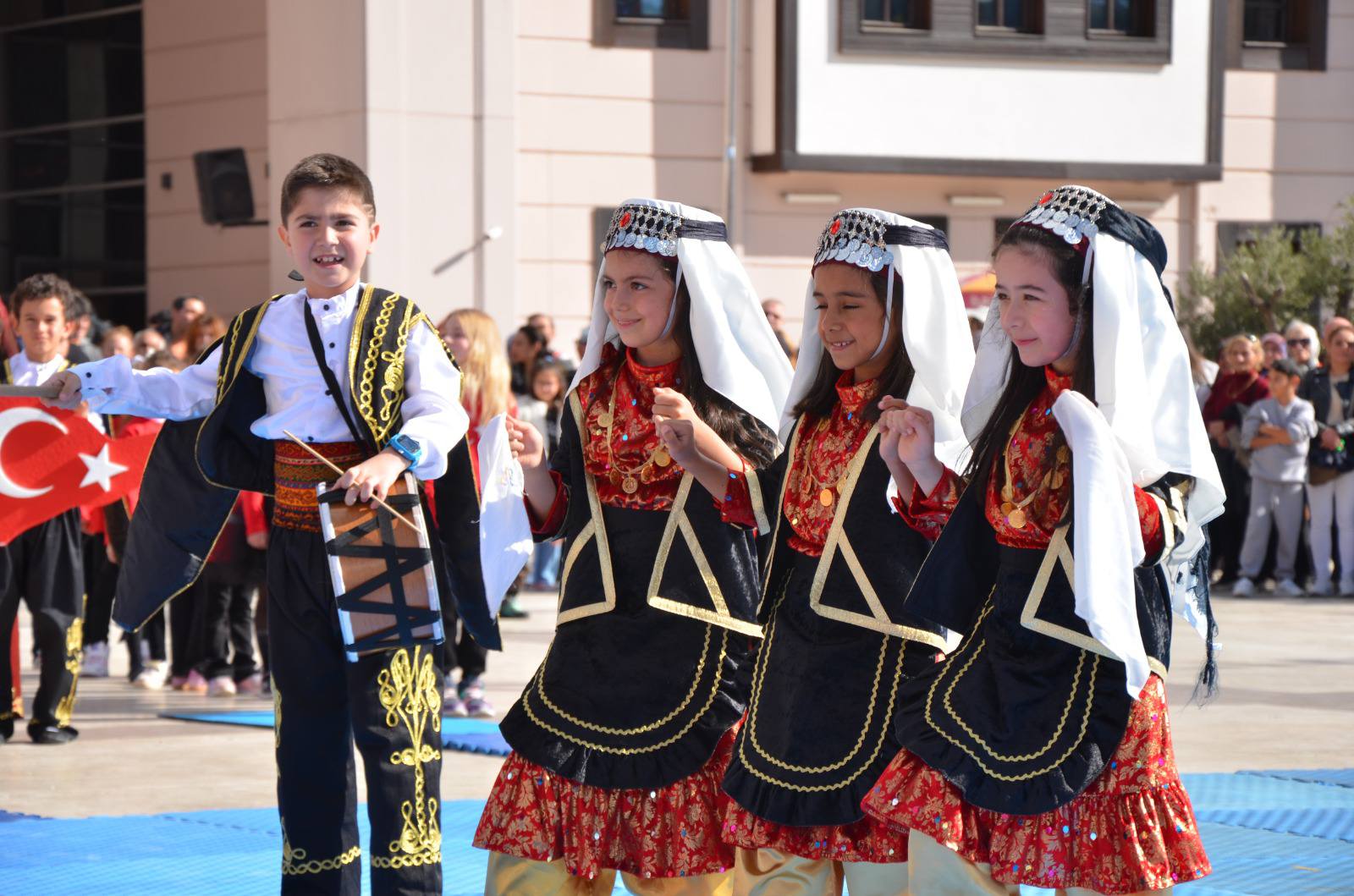 572085741 1578443149821318 7260256562520195025 N