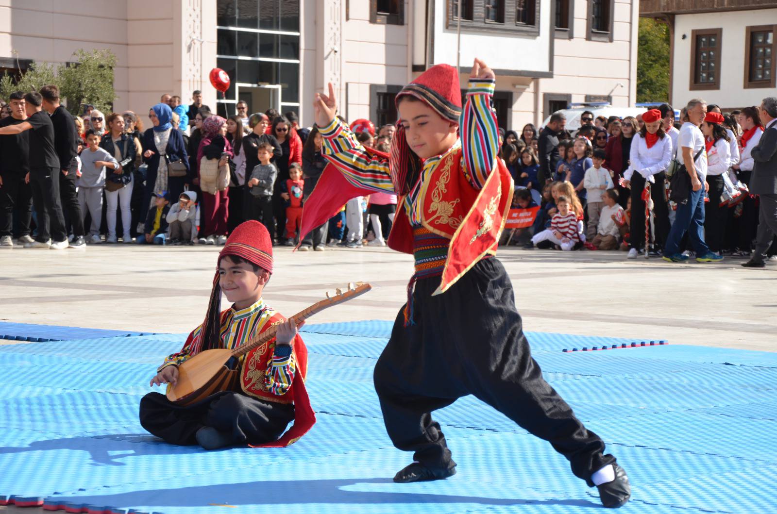 573053336 1578442953154671 6878026406239327424 N