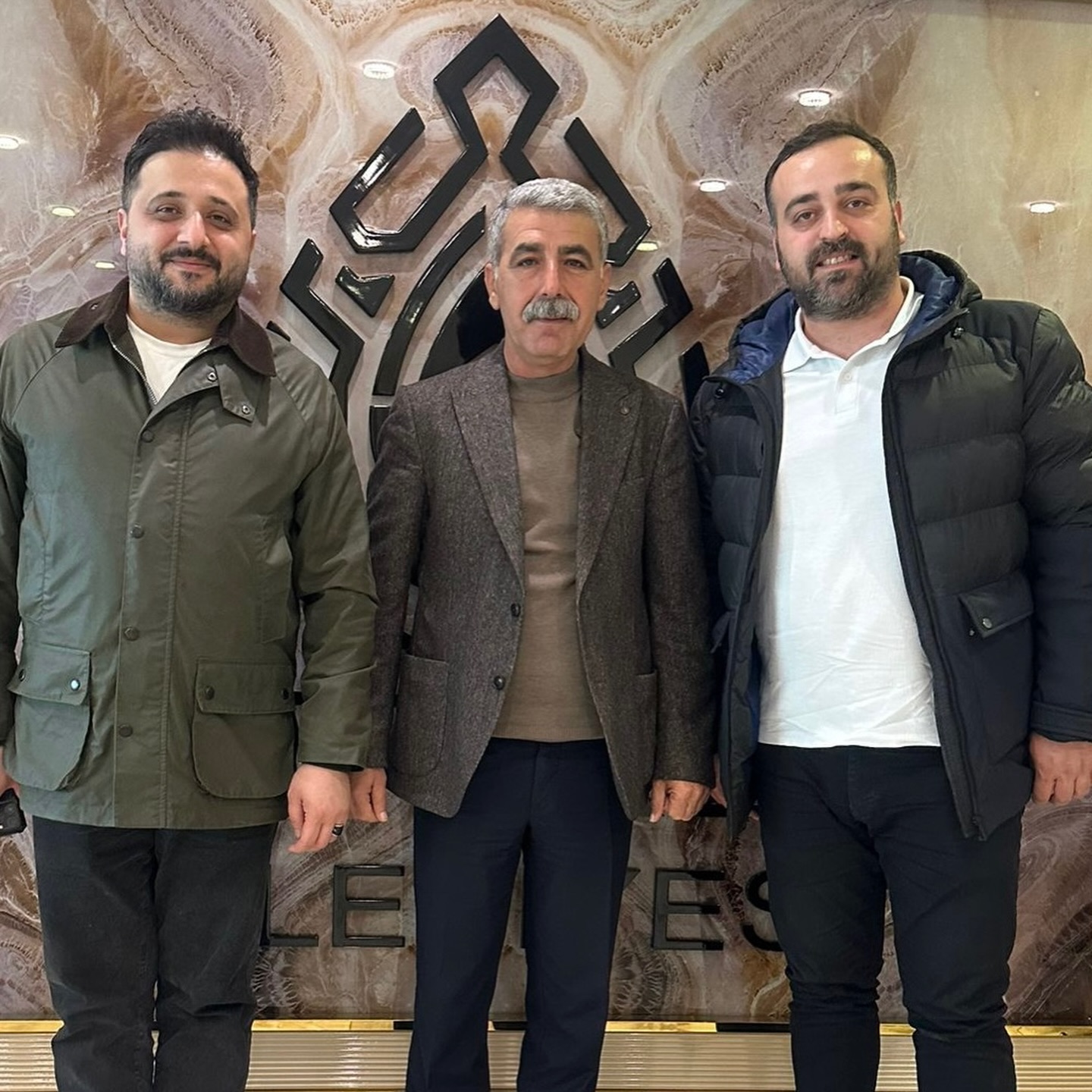 582208129 18081012857126832 1093533682610381538 N