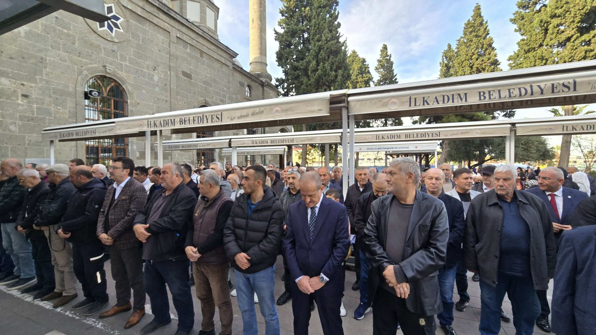 586021124 10239211240716704 6292379815742828098 N