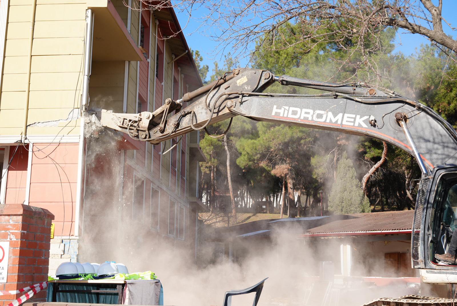 617552929 1200474802215801 6273733126681818893 N