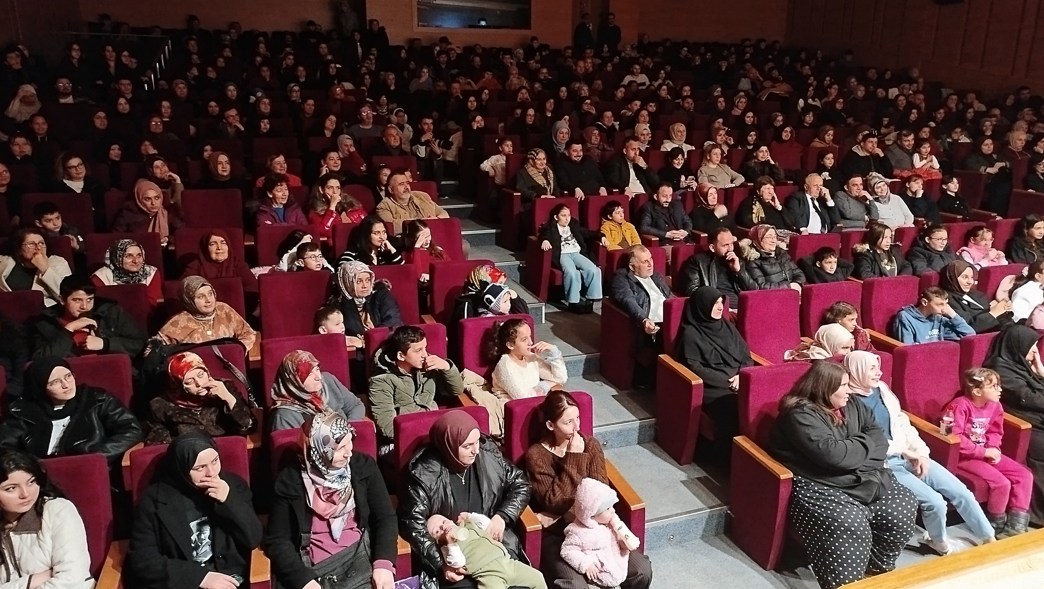 629335418 25712013451787965 6856104565864447369 N