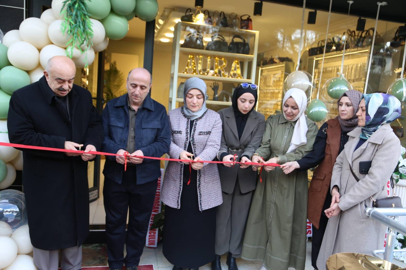 634325281 122177216738391456 1653216168161492107 N