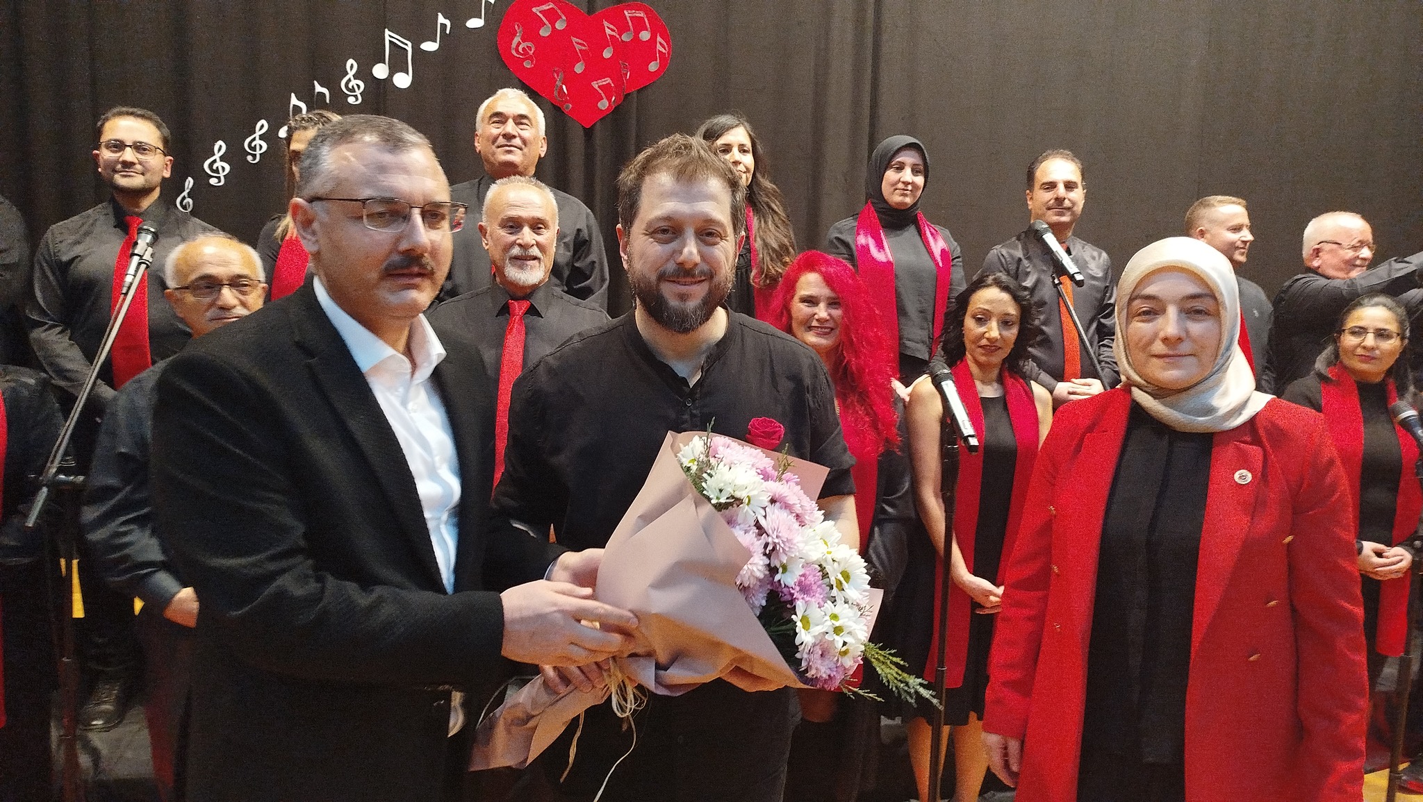 634680533 25776856911970285 4303354328761097799 N