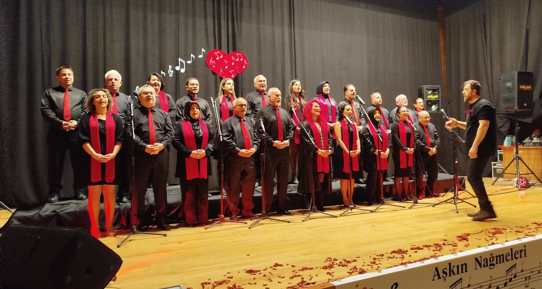 635123173 25776841398638503 4612992785911400418 N