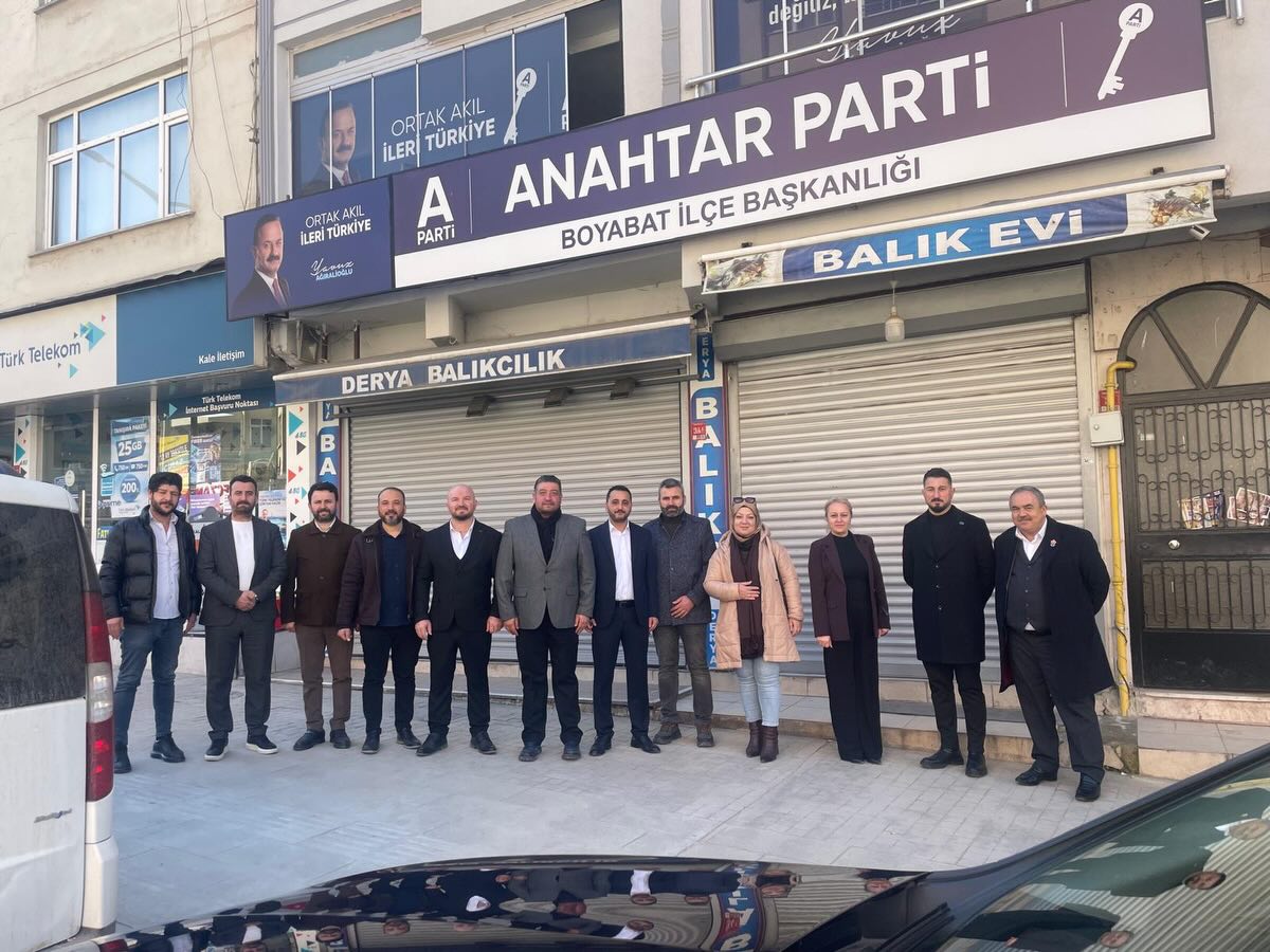 639964636 17908471752344568 7804816567130228176 N