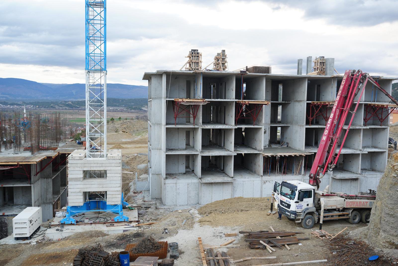 H A Q O Km W Y A Aqj V M