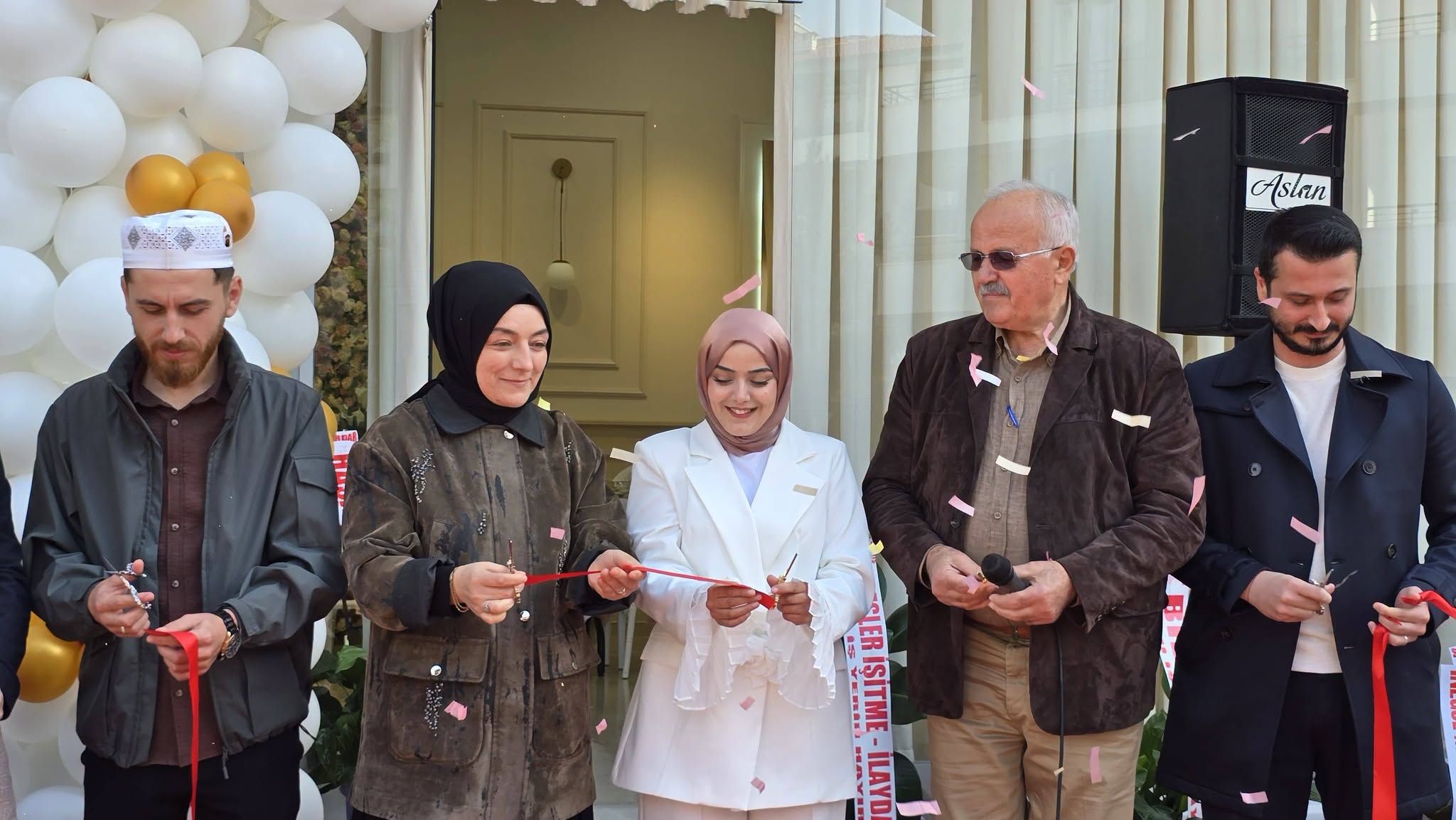 861508353 1813008399880727 4623639516569541701 N.png
