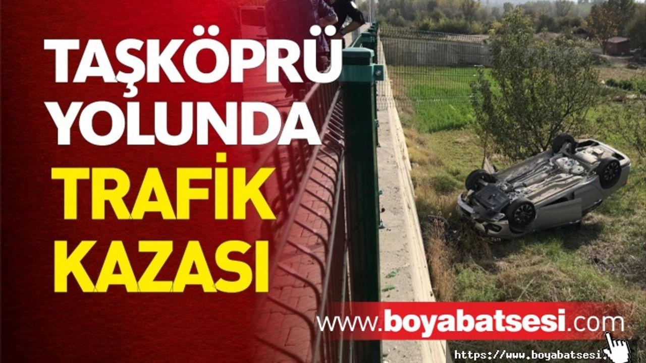 Kaza yapan araç dere yatağına düştü