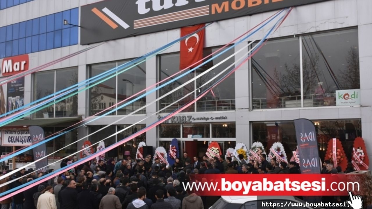 Boyabat’ta Turkuaz Mobilya Ve Mutfak Mağazası Açıldı