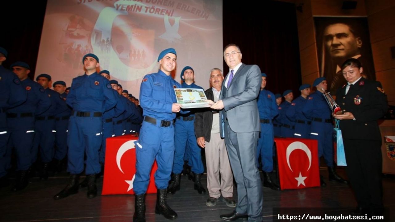 Vali Şakalar Kısa Dönem Erlerin Yemin Törenine Katıldı