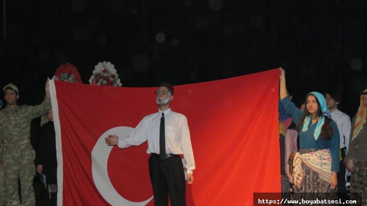 İstiklal Marşı'nın Kabulü ve Mehmet Akif Ersoy'u Anma Programı Düzenlendi