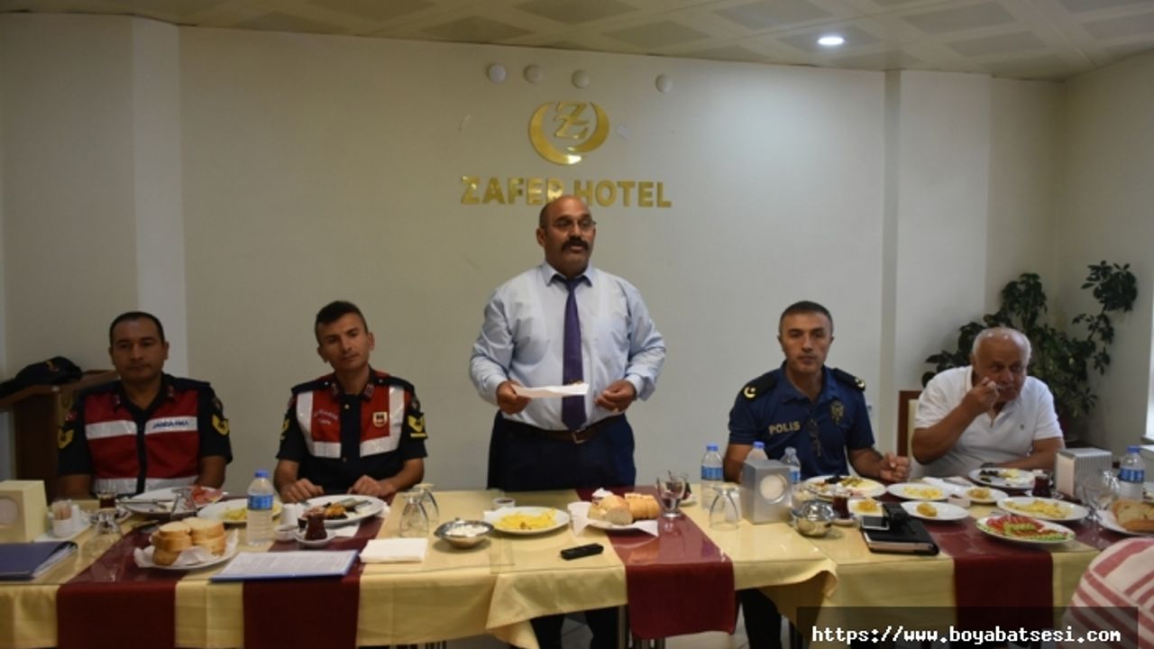 Boyabat'ta Okul Servis Sürücülerine Bilgilendirme Toplantısı Yapıdı