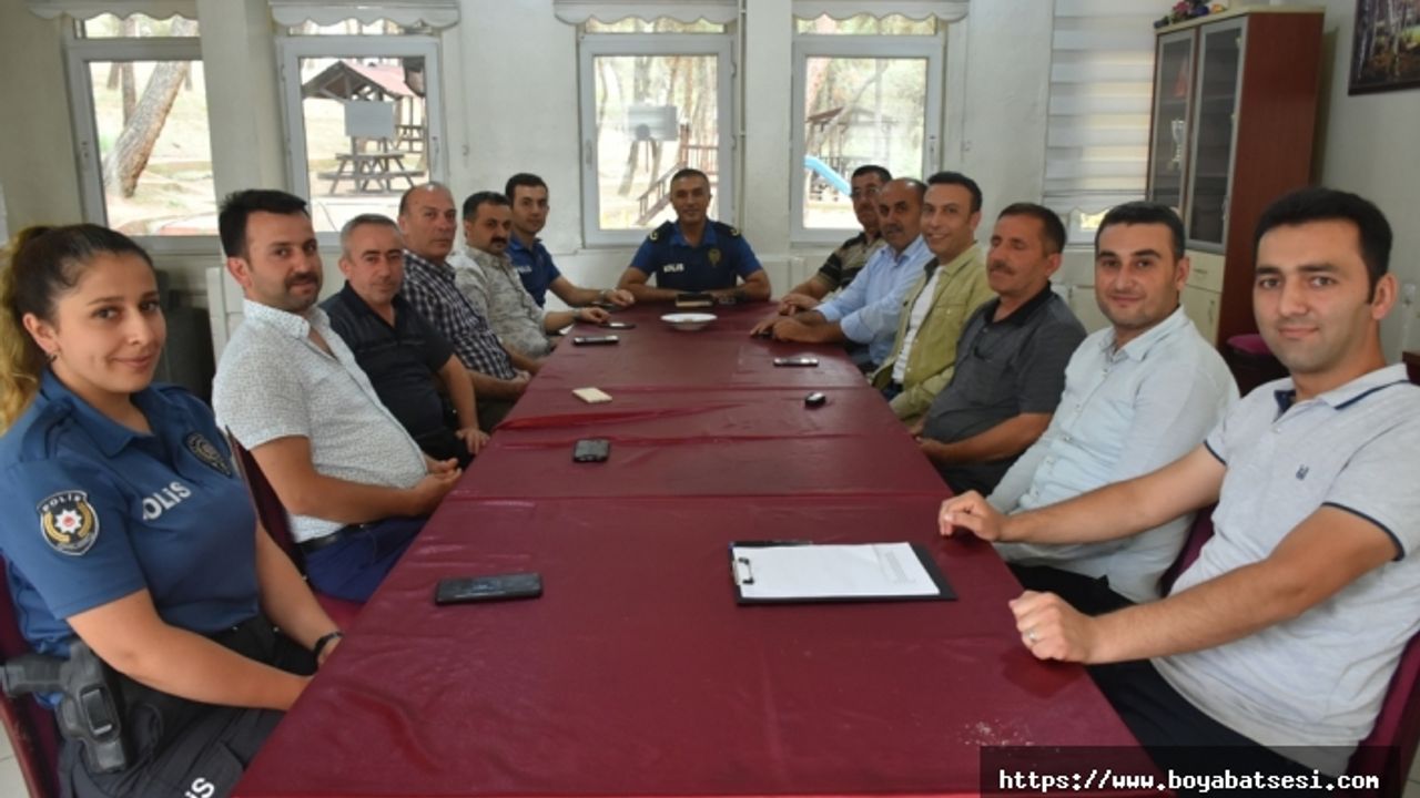 İlçe Emniyet Müdürü Bayar, Muhtarlarla Bir Araya Geldi