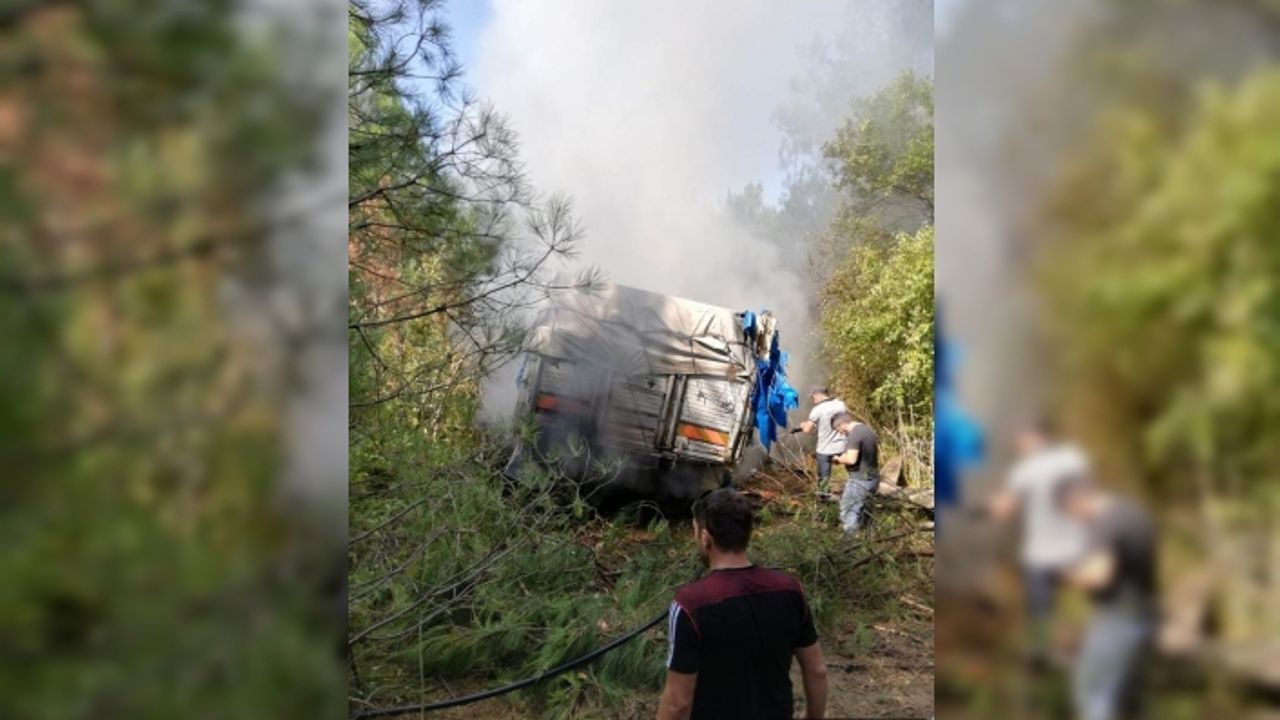 Kastamonu'da kamyon uçuruma yuvarlandı: 3 ölü