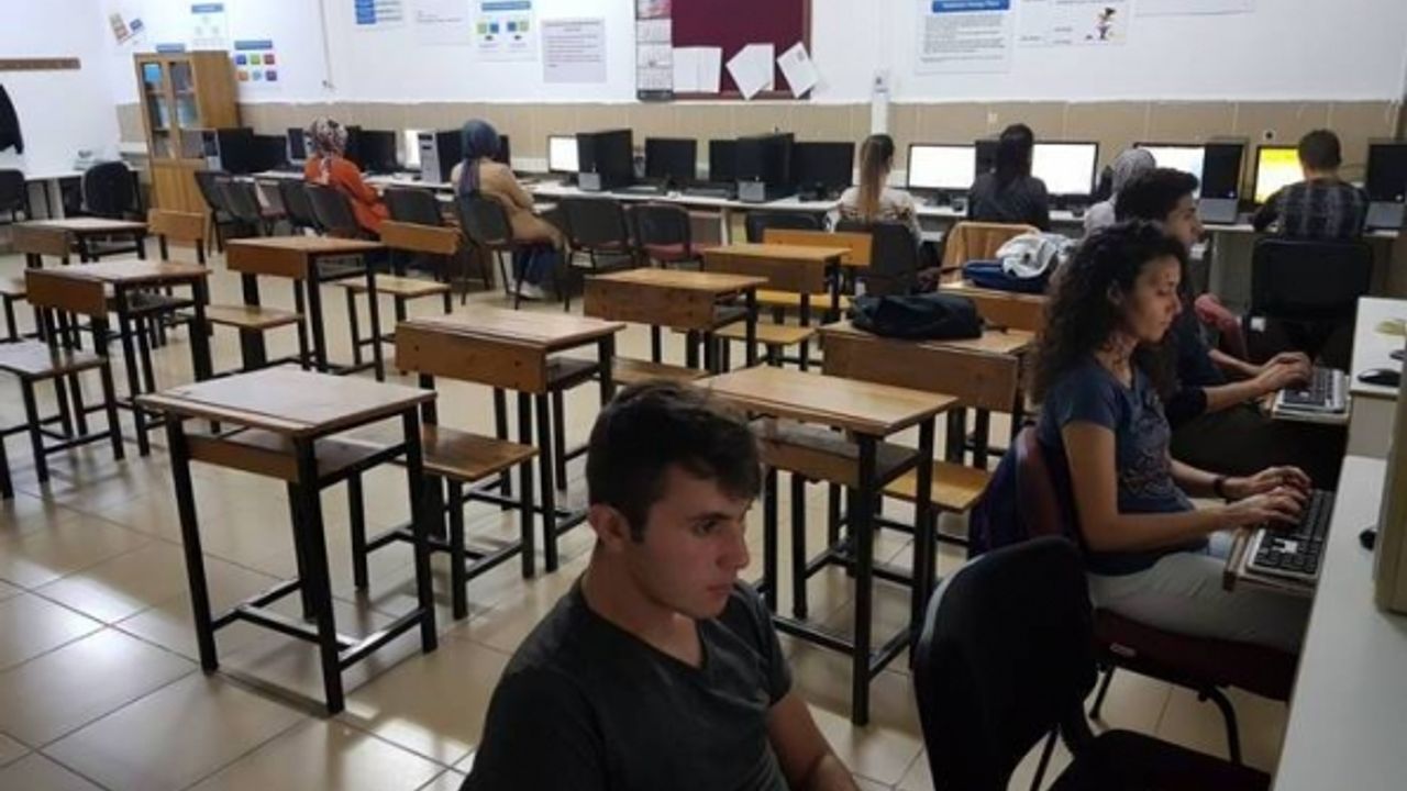 Halk Eğitimde 10 Parmak Klavye (Hızlı Yazı Yazma) Kursu Açıldı