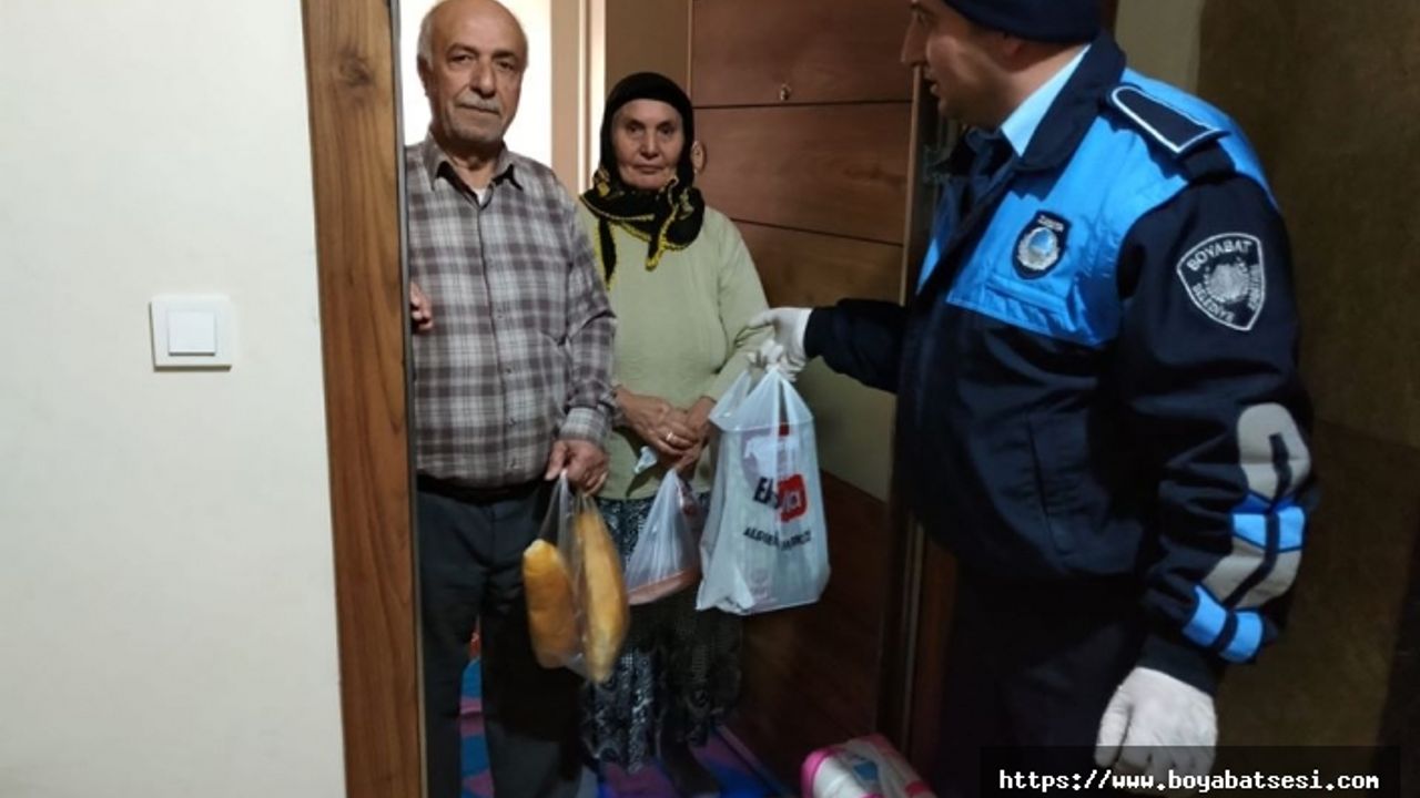 Boyabat Belediyesi ekipleri yaşlılara yardım elini uzattı
