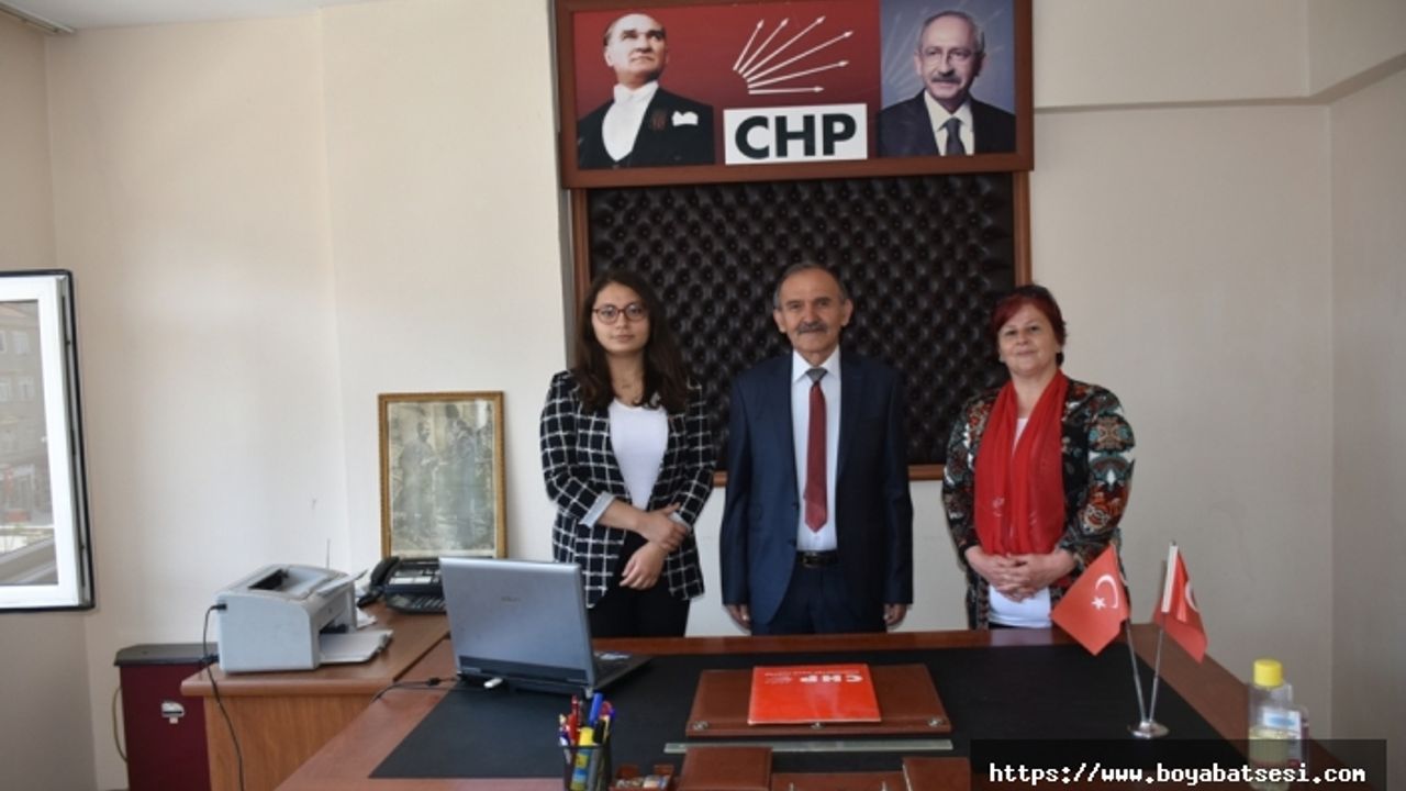 Boyabat CHP Yöneticileri 19 Mayıs'ı kutladılar.