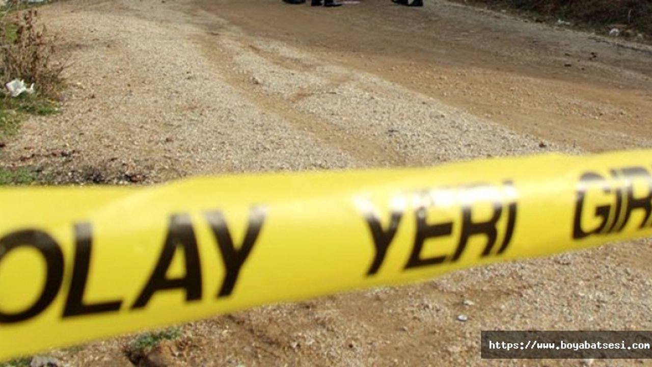 Yol kenarında bıçaklanarak öldürülmüş halde bulundu !