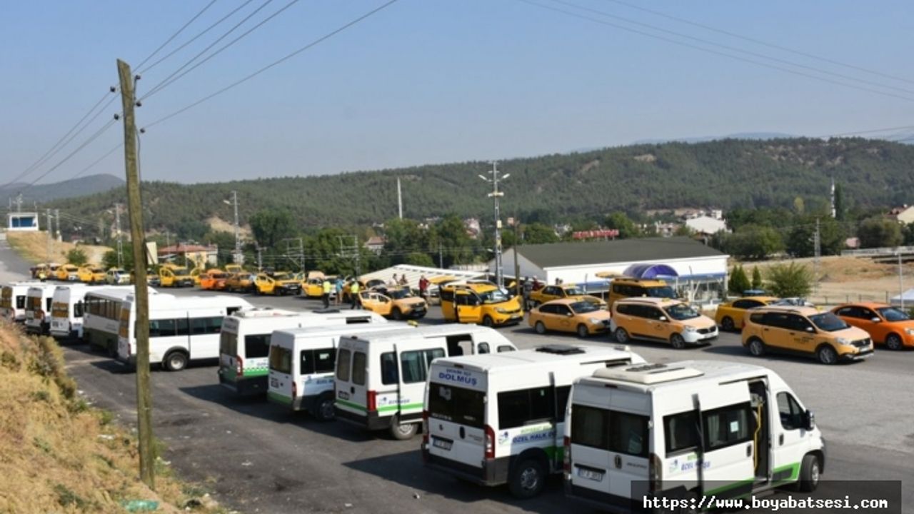Ticari taksi ve servis minibüsleri dezenfekte edildi