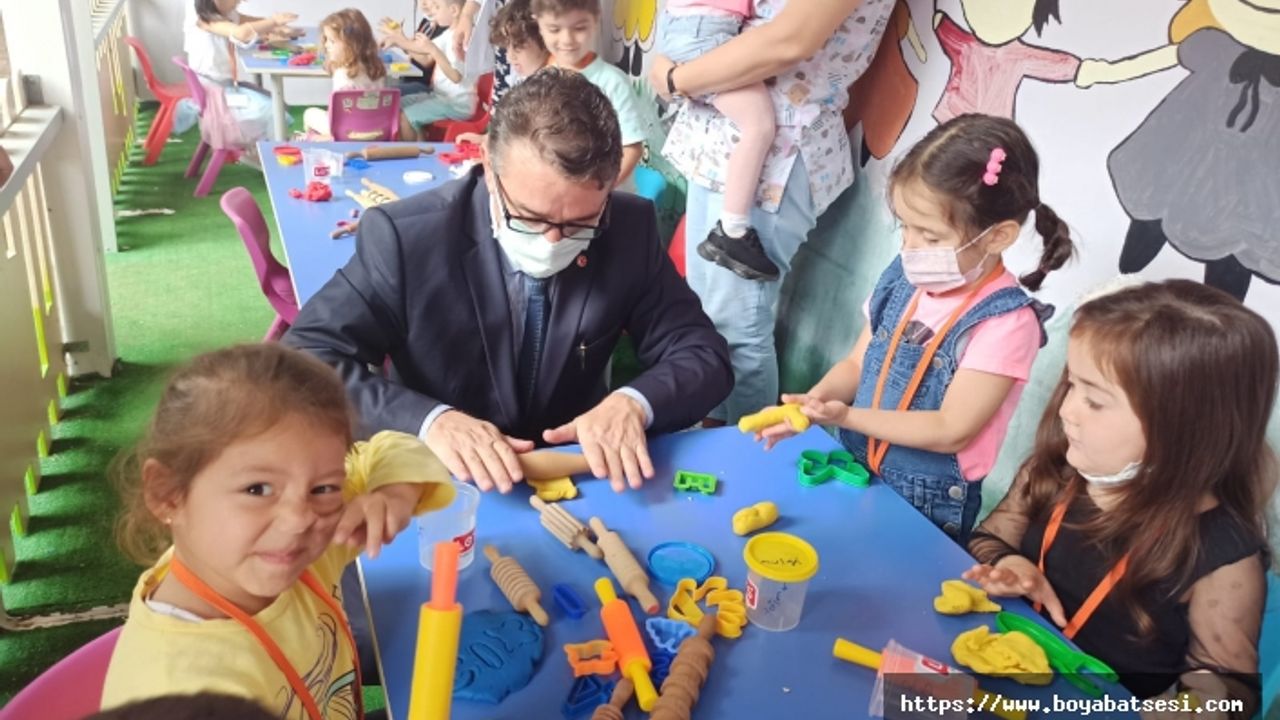 İl Milli Eğitim Müdürü Yıldız, öğretmen ve öğrencilere başarı diledi