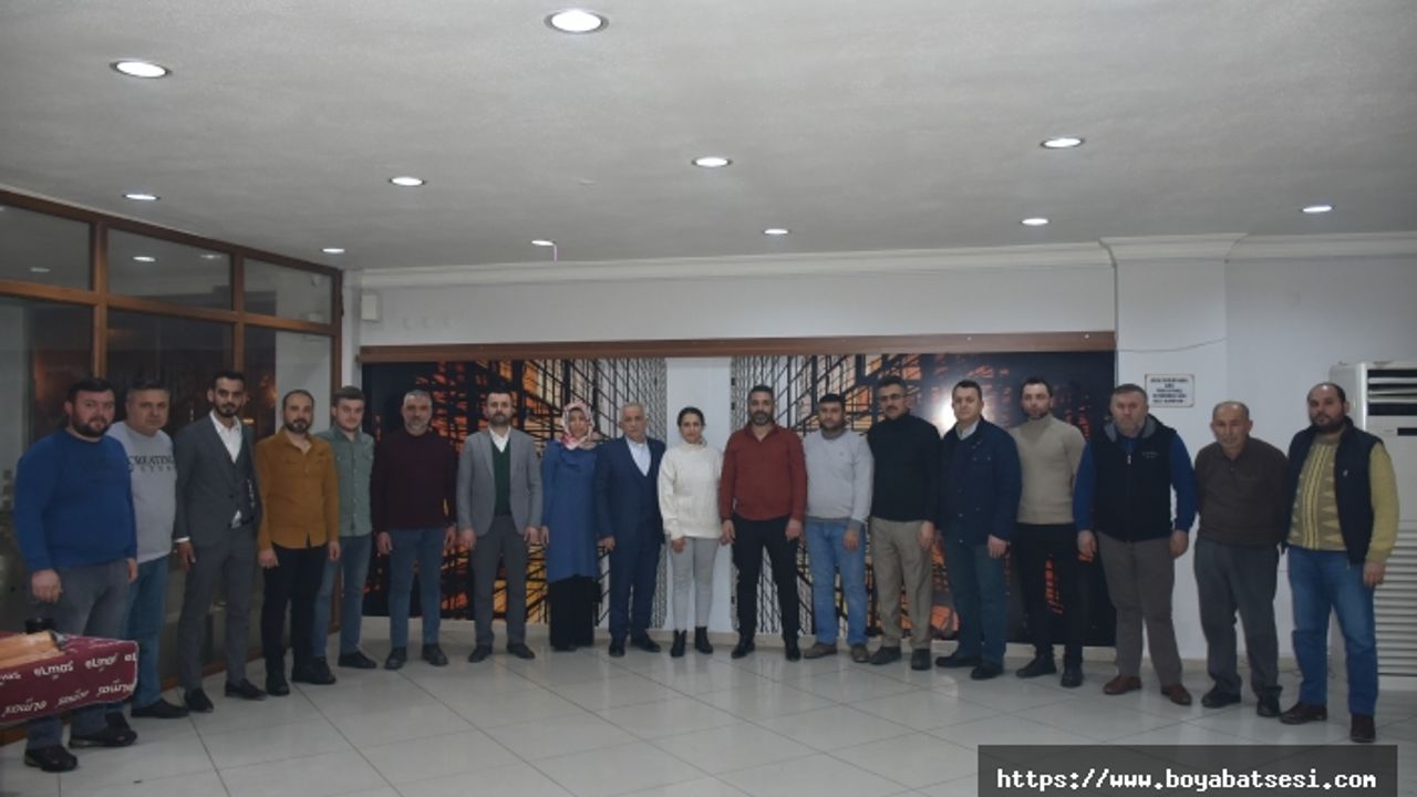 Şükrü Baş, ekibiyle birlikte basın mensuplarıyla bir araya geldi