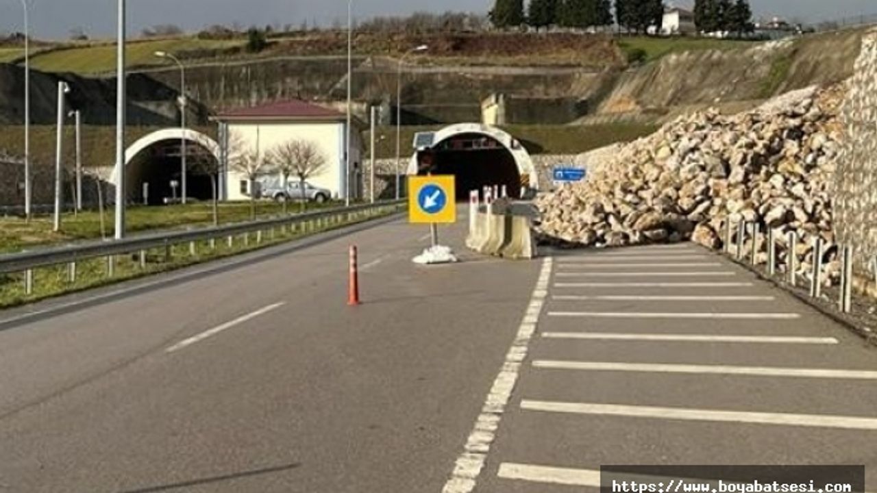 Boyabat Sinop yolu tünel girişinde istinat duvarı yıkıldı