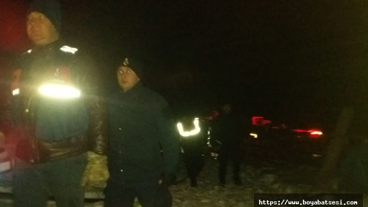 Çamlıca Köyü'nde yangın 1'i çocuk 3 kişi yaralandı  
