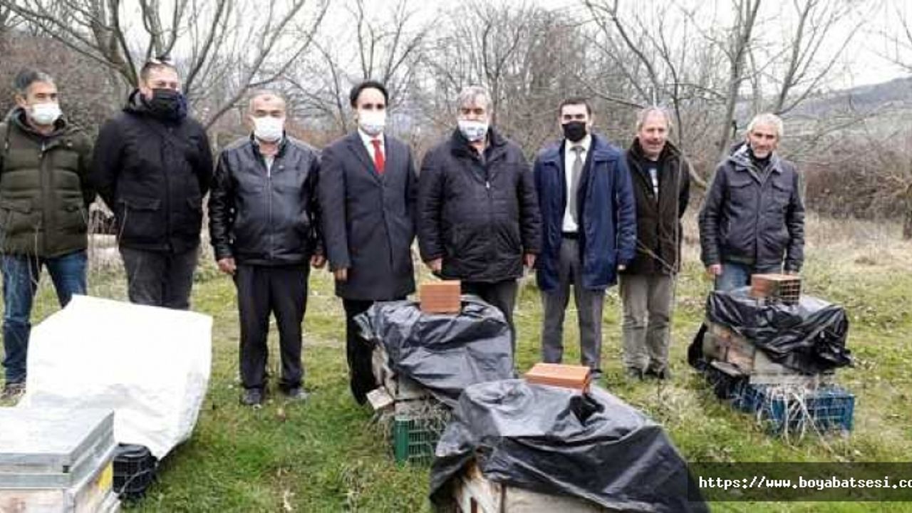 Kaymakam Dundar’dan  Gerze Arıcılık ve Tavukçuluk Okulu’na ziyaret