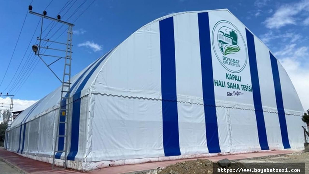 Boyabat Belediye Halı Sahası hizmete açılıyor